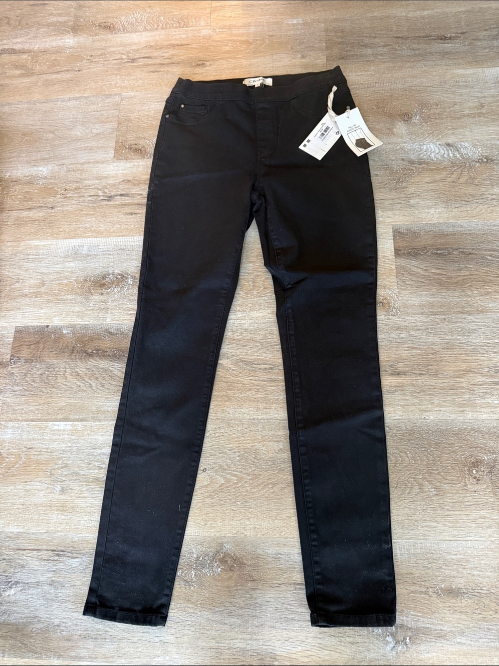 CHARLIE B NWT size 4 Black Skinny Jeans